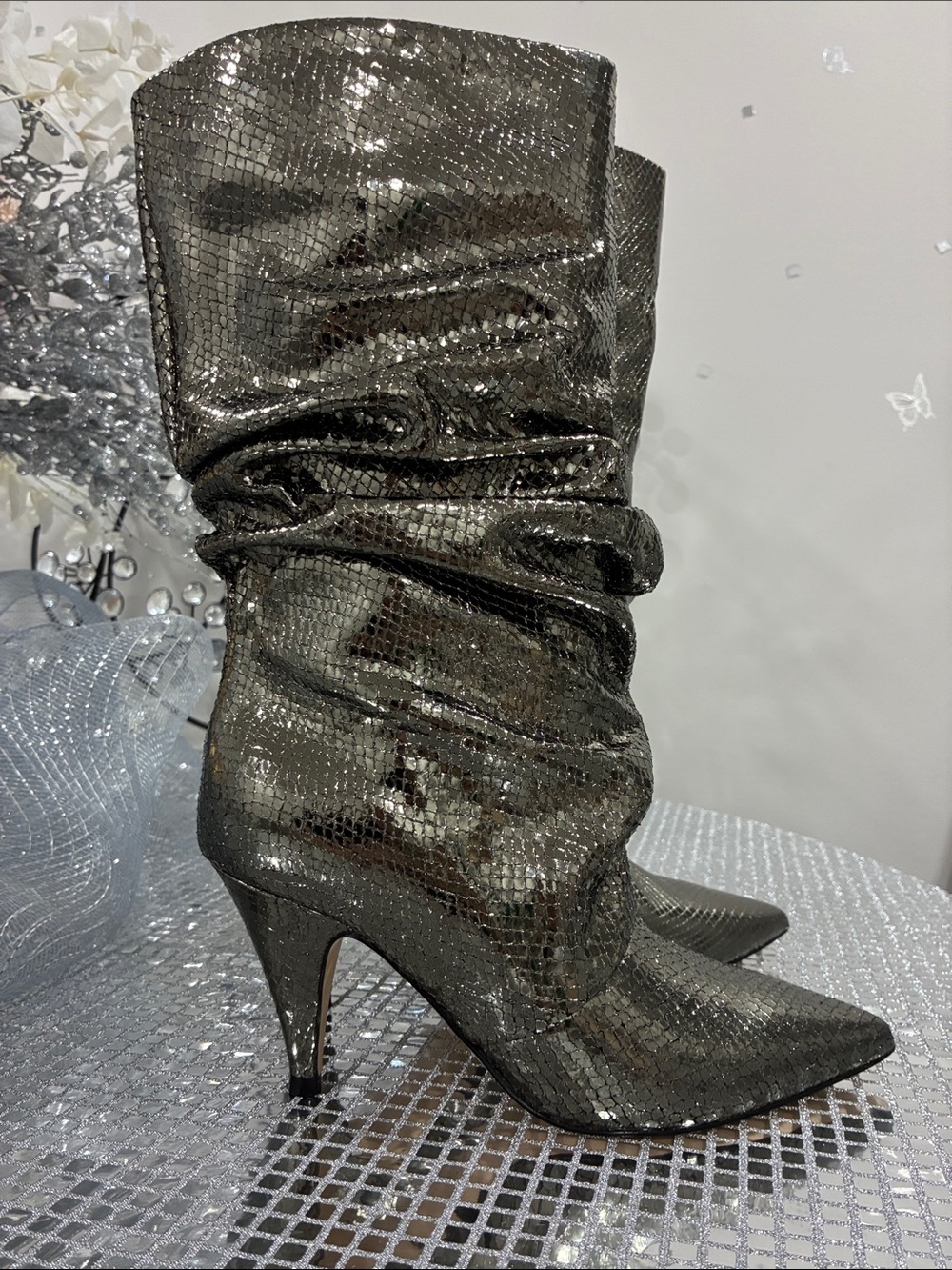 ❤️❤️Marc Fisher❤️❤️Metallic Black Snakeskin Pointed-Toe Slouch Boots